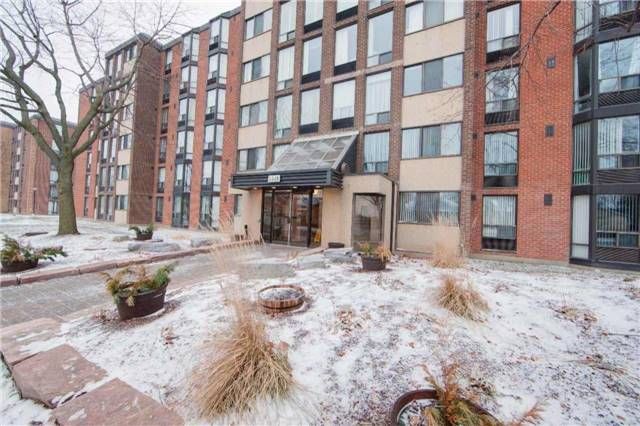 1540 Pickering Pkwy, unit 304 for sale - image #1