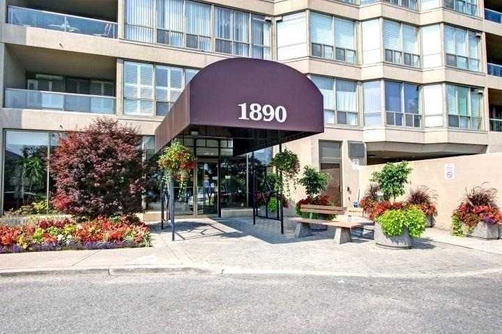 1890 Valley Farm Rd, unit 911 for sale - image #1