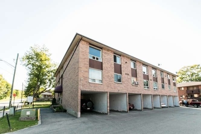 61 Hall St, unit 3 for rent - image #9