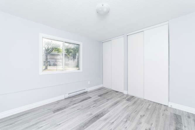 61 Hall St, unit 1 for rent - image #5