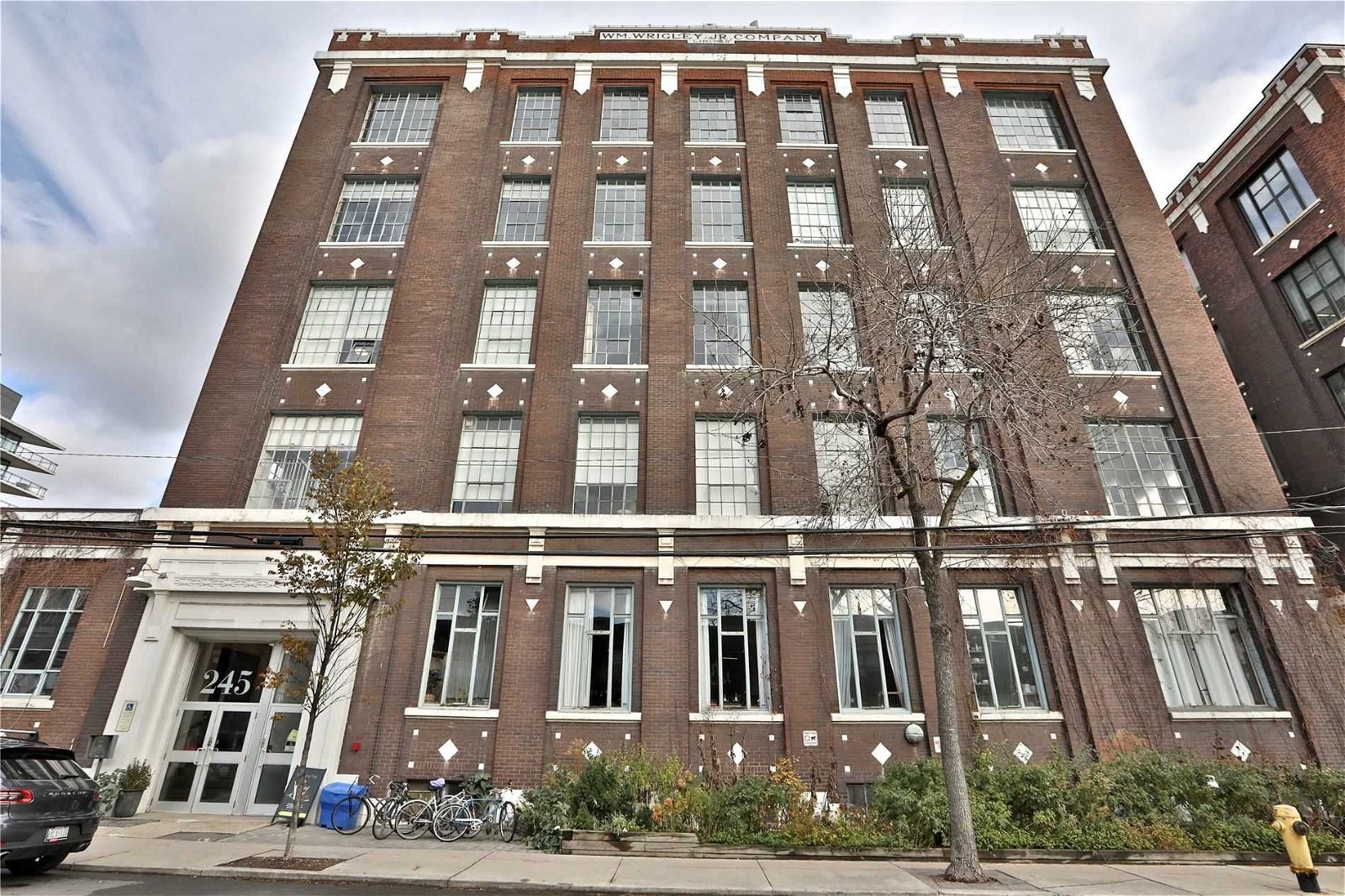 245 Carlaw Ave, unit 500501A for sale - image #1