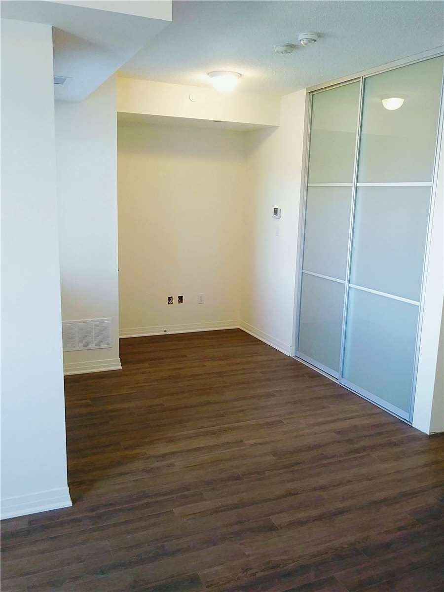 70 Shipway Ave, unit 210 for rent - image #5