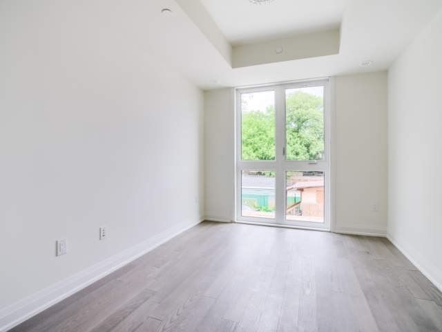 100 Coxwell Ave, unit 16 for sale