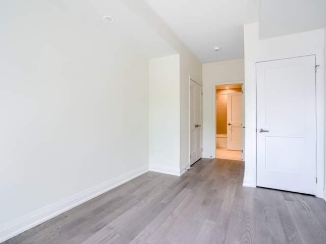 100 Coxwell Ave, unit 16 for sale