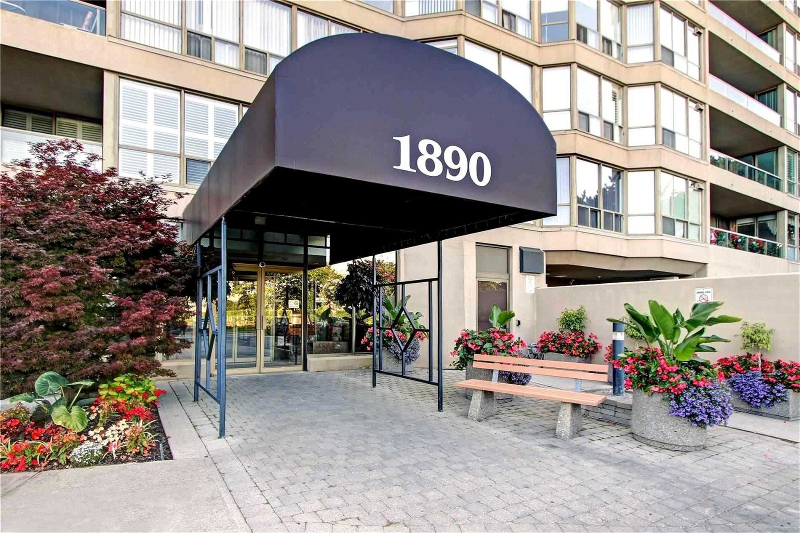 1890 Valley Farm Rd, unit 1510 for sale - image #1