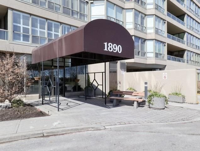 1890 Valley Farm Rd, unit 812 for sale - image #1