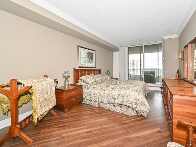 1890 Valley Farm Rd, unit 812 for sale - image #13