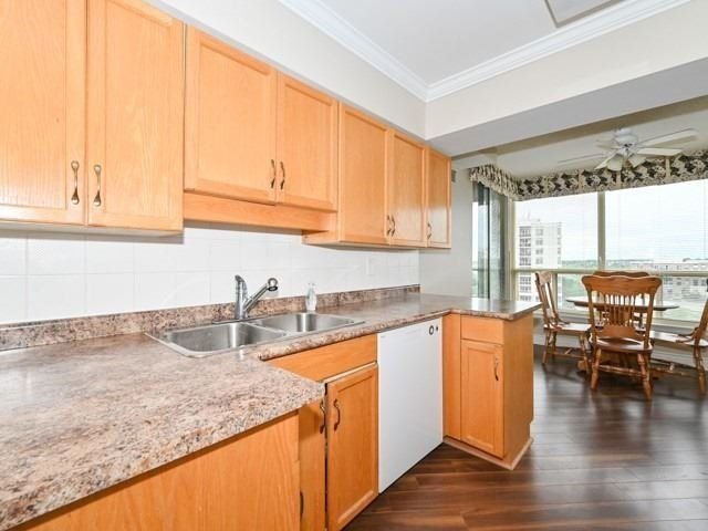 1890 Valley Farm Rd, unit 812 for sale - image #7