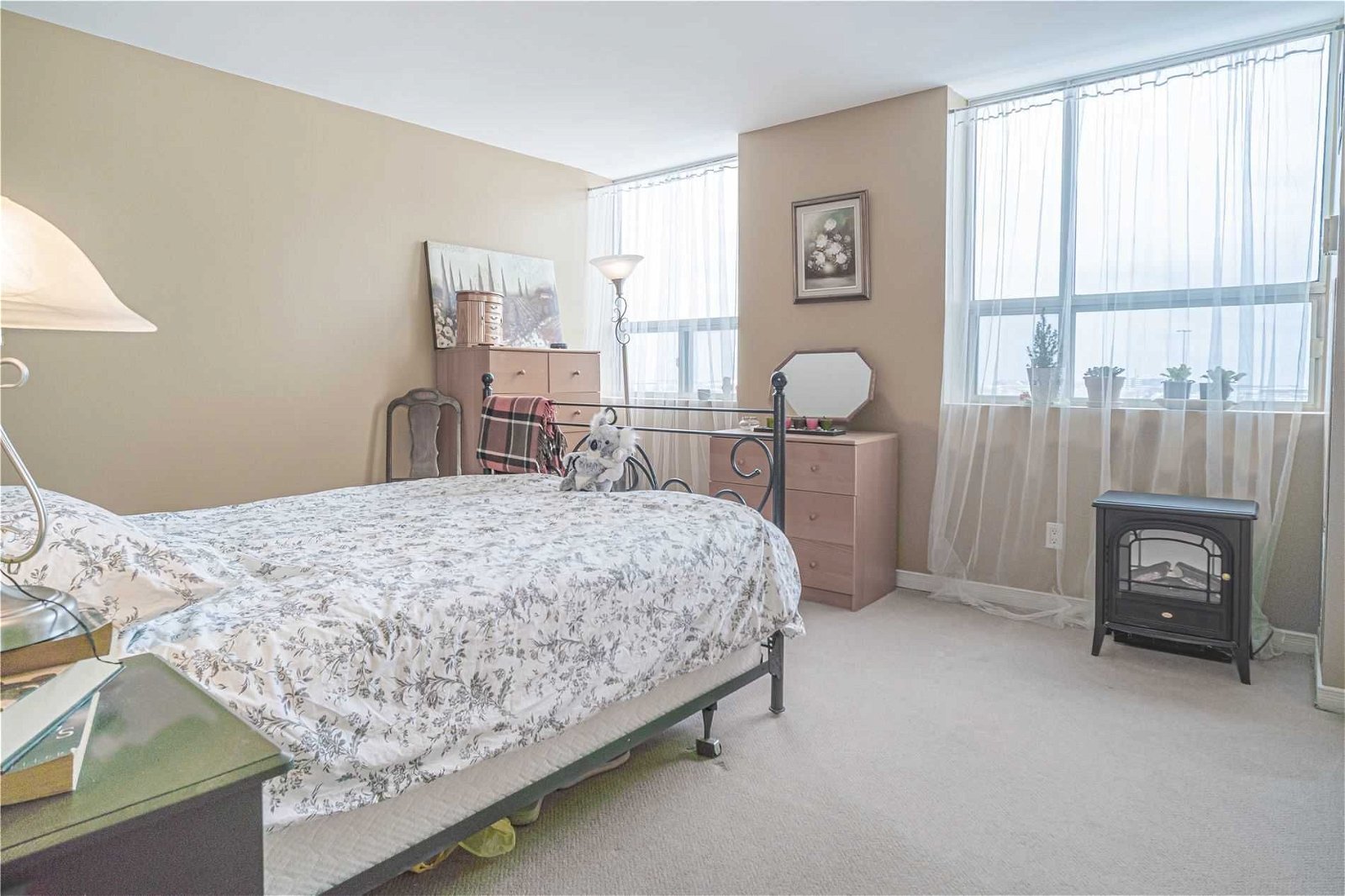 1655 Pickering Pkwy, unit 808 for sale - image #17