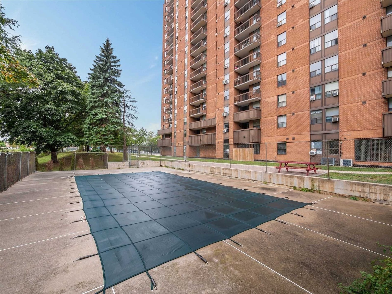 90 Ling Rd, unit 1203 for sale - image #31