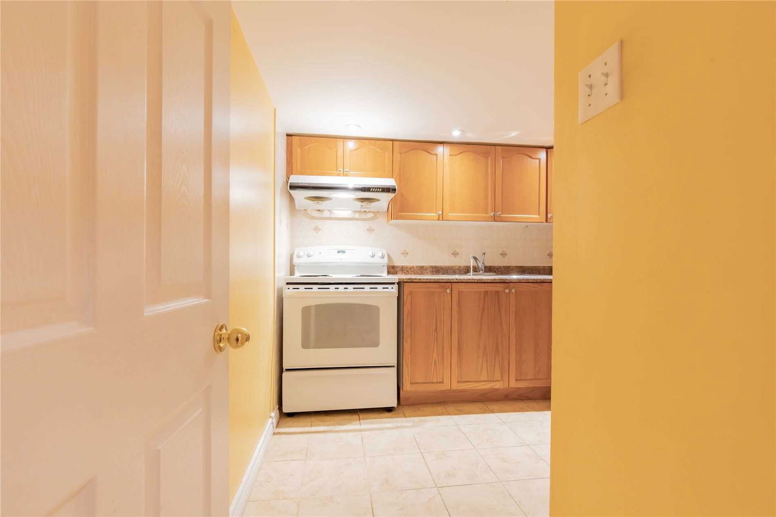 20 Mantis Rd | 1 Bed | 1 Bath | Unit #basement