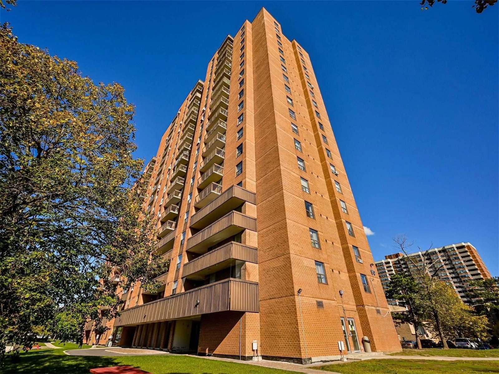 90 Ling Rd, unit 402 for sale - image #1