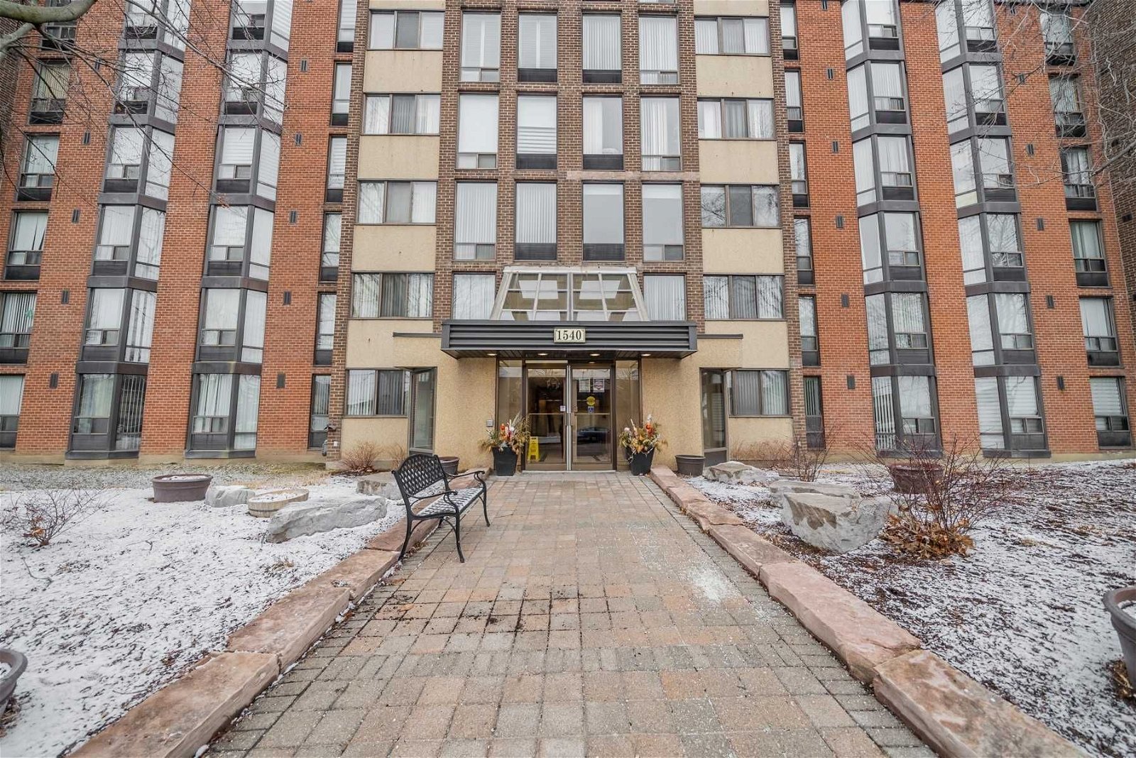1540 Pickering Pkwy, unit 508 for sale - image #1