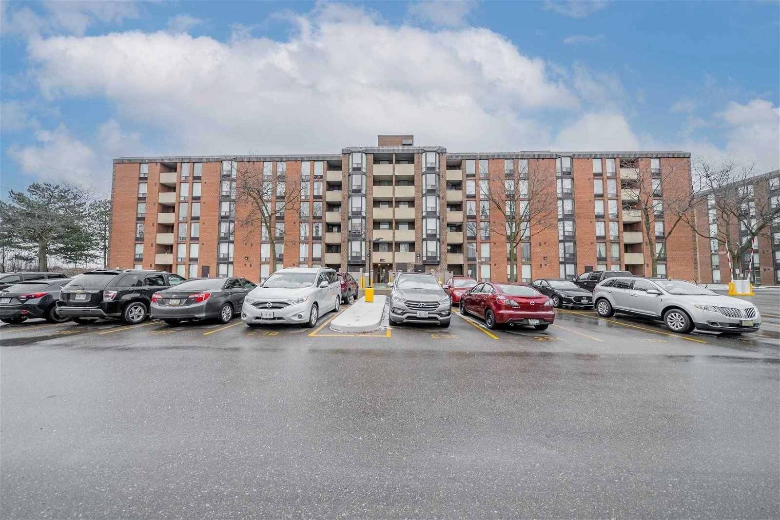 1540 Pickering Pkwy, unit 508 for sale - image #25