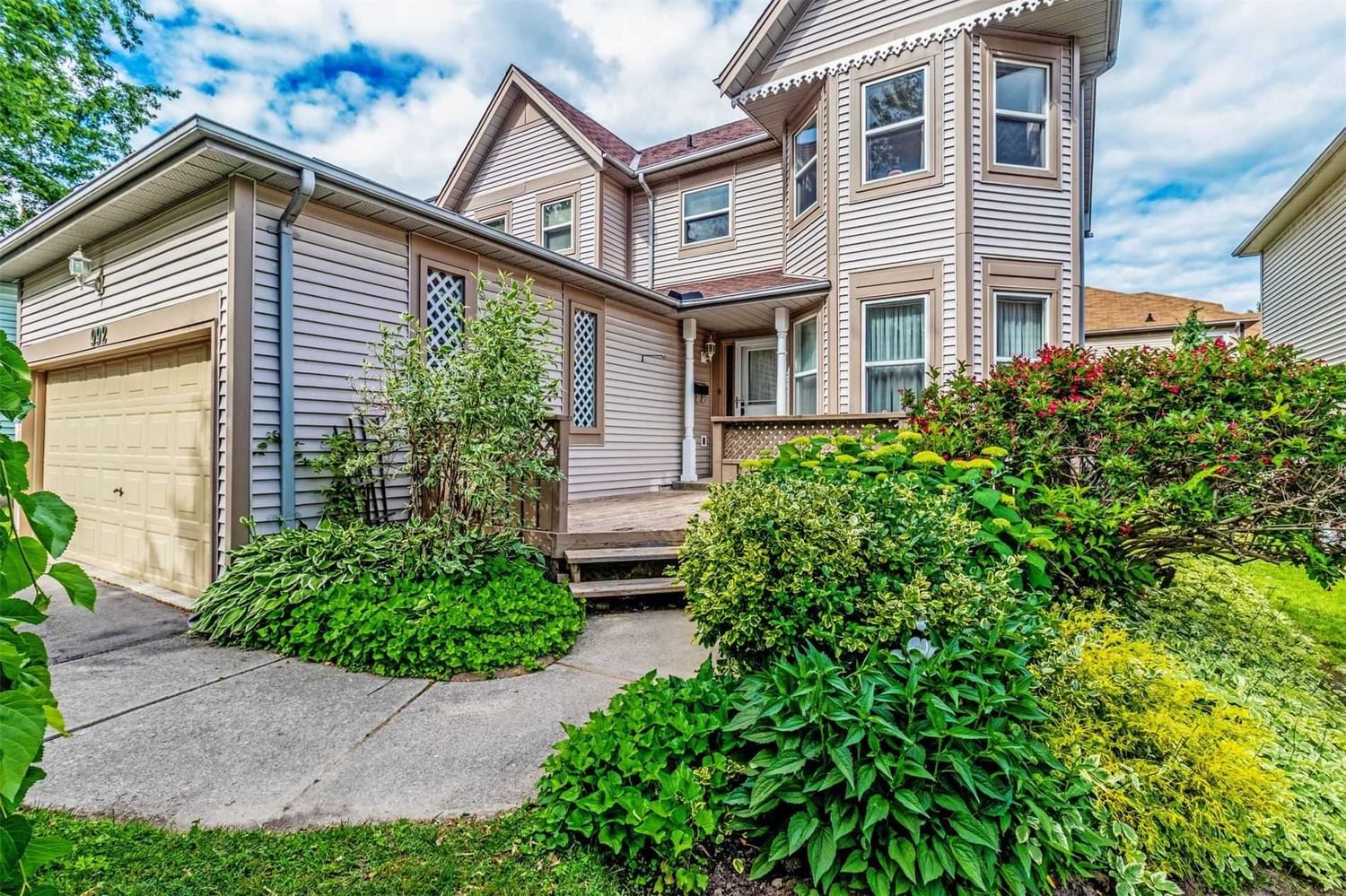 992 Ripley Cres for sale in Pinecrest | Taunton - image #3