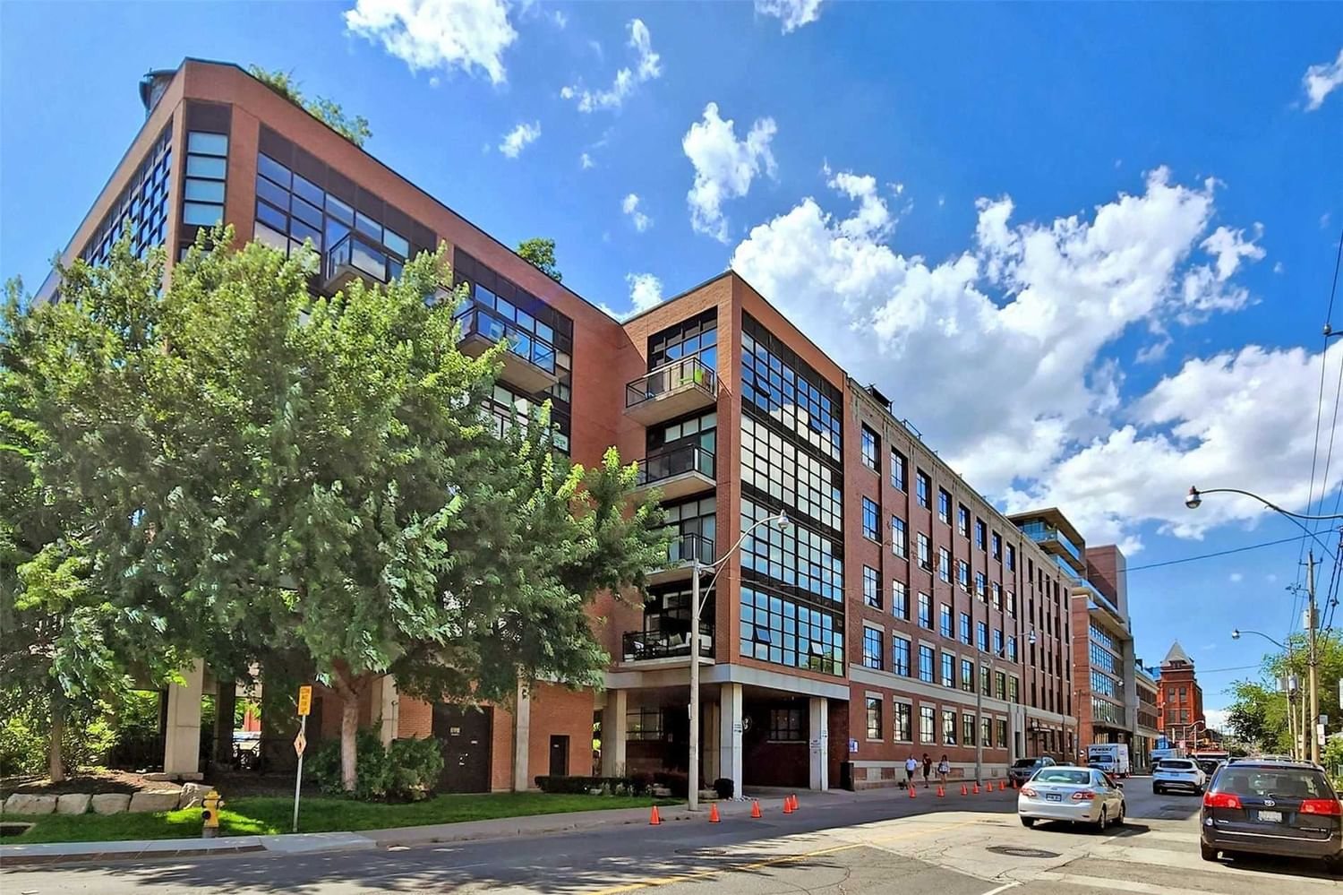 68 Broadview Ave, unit 405 for sale - image #1