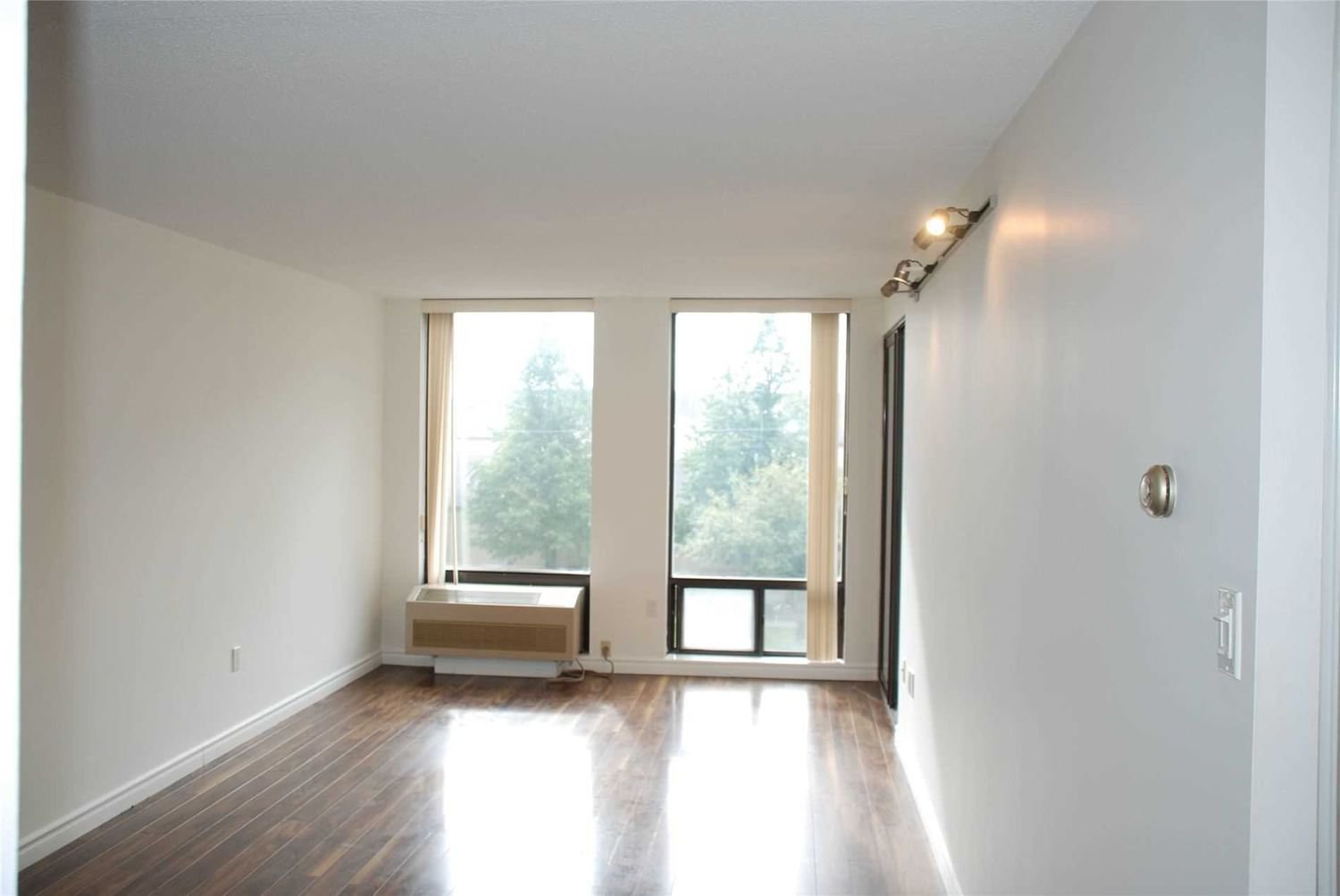 1540 Pickering Pkwy, unit 309 for rent - image #2