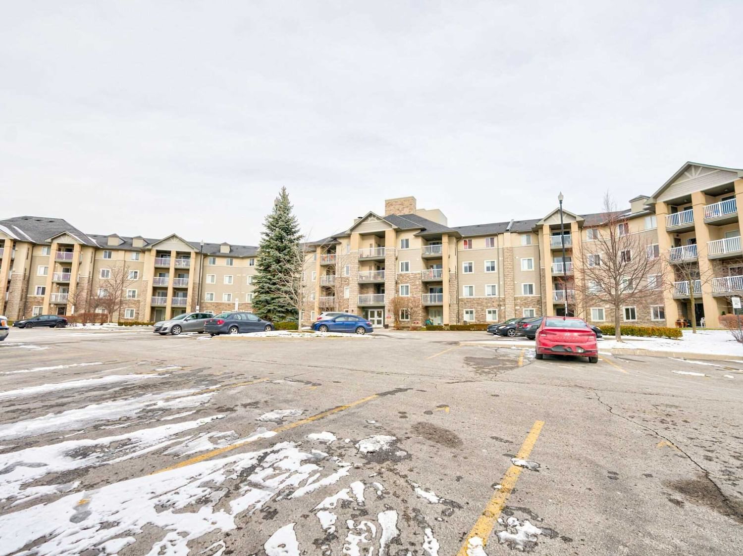 684 Warden Ave, unit 408 for sale