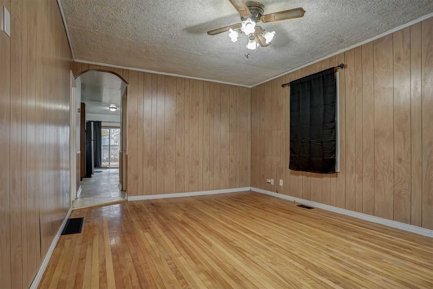 5 Tudor Ave for sale in Downtown Ajax - image #5