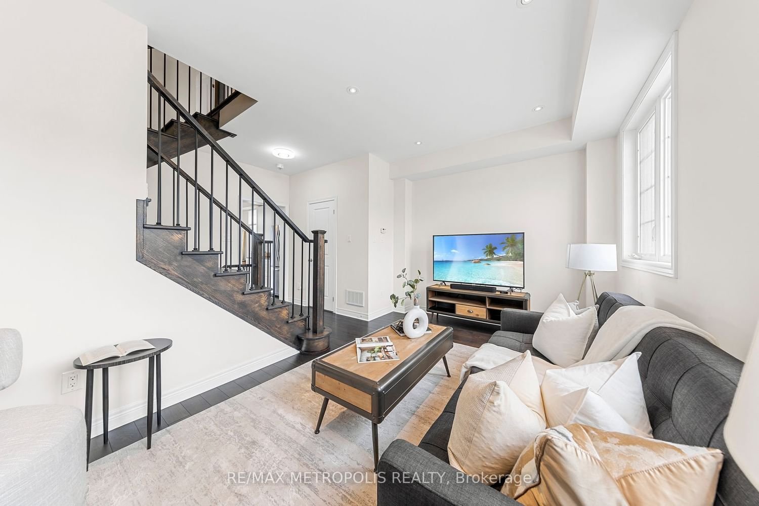 285 Finch Ave, unit 23 for sale - image #7