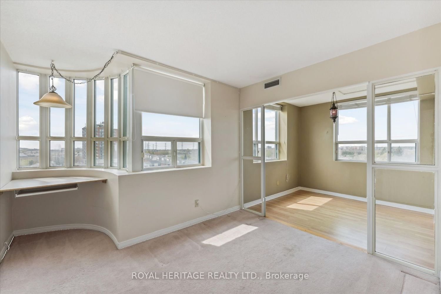 1655 Pickering Pkwy, unit 707 for sale - image #15