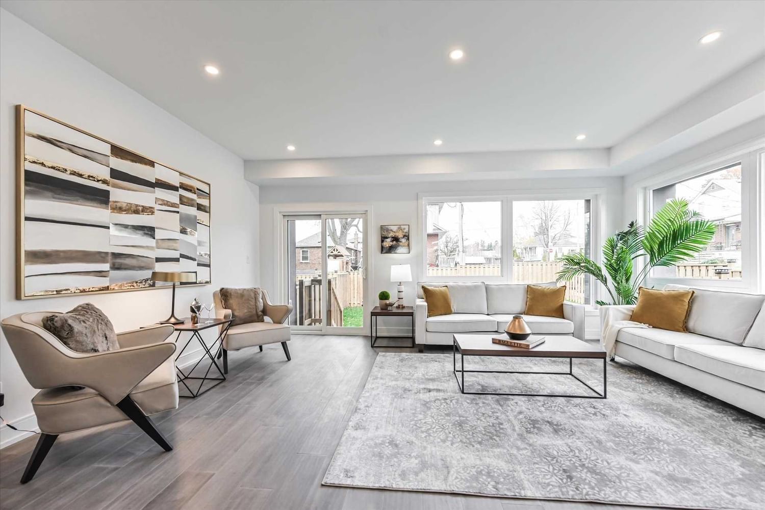 32 Glenburn Ave 4 Beds 4 Baths