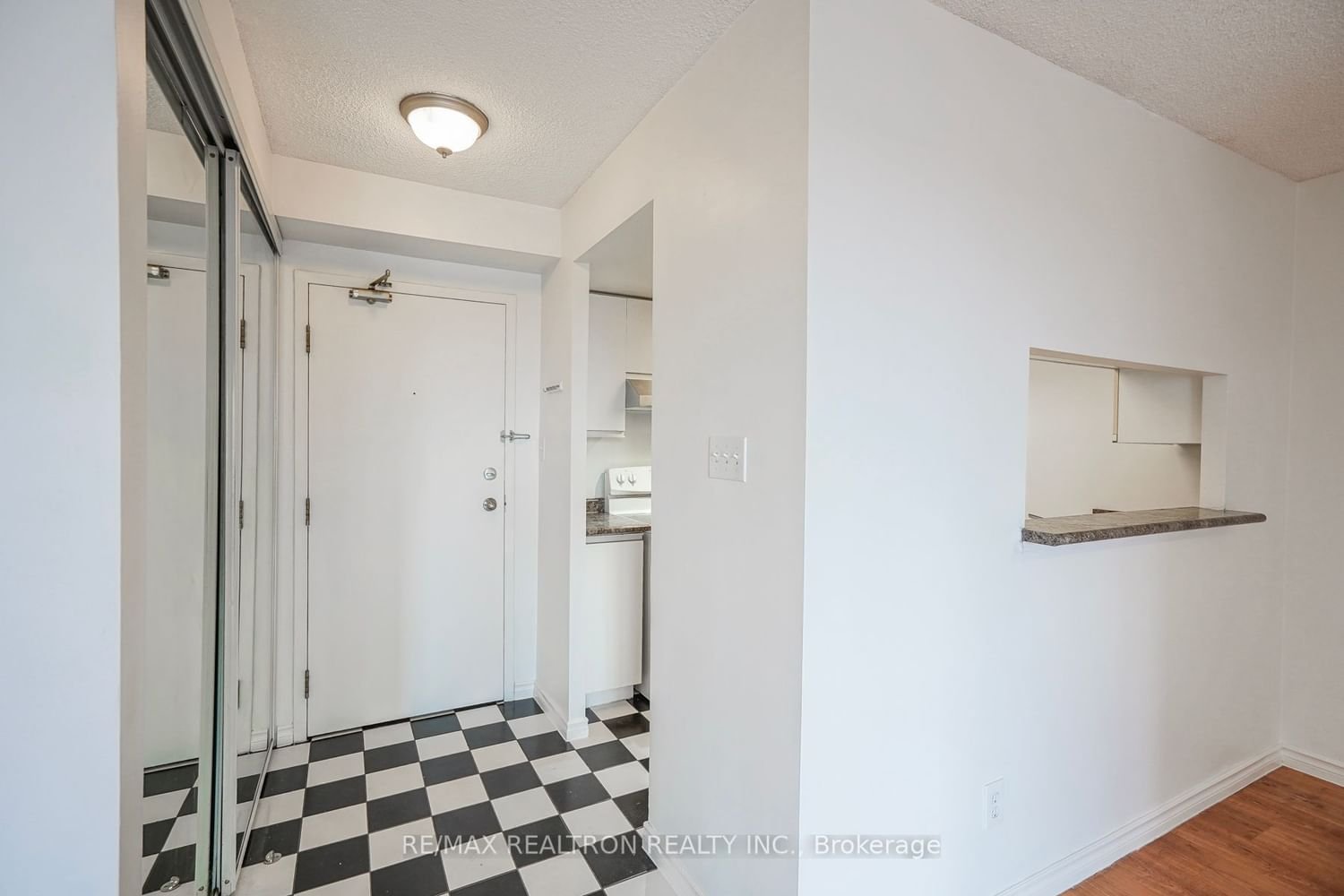 2550 Lawrence Ave E, unit 304 for rent - image #7