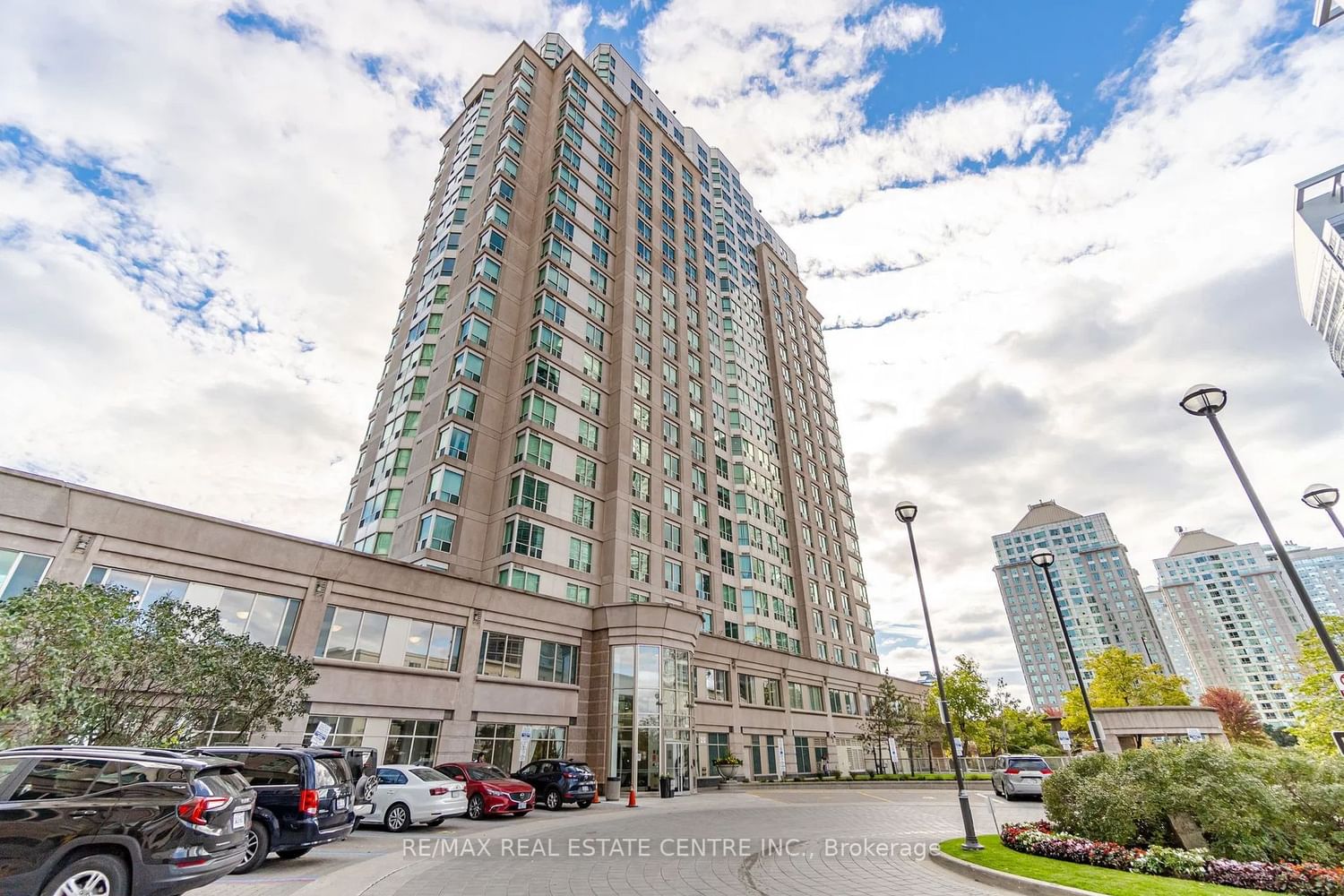 1 Lee Centre Dr | May Tower I Condos | 2 Beds | 2 Baths | Unit #912