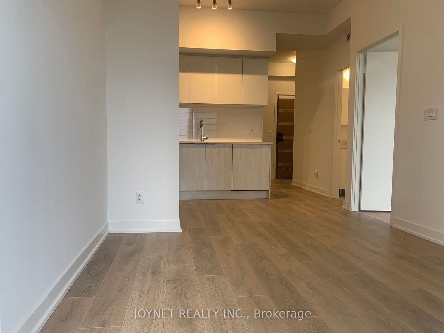 2033 Kennedy Rd, unit 1912 for rent in Agincourt - image #4
