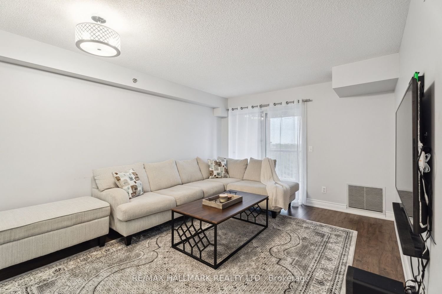 684 Warden Ave, unit 407 for rent - image #14