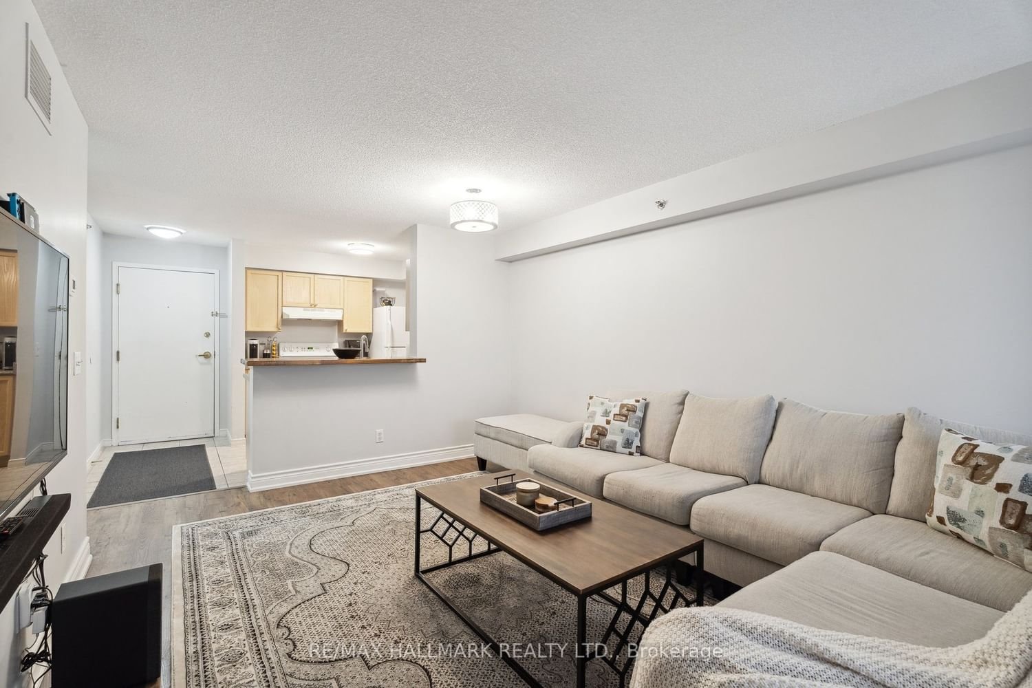 684 Warden Ave, unit 407 for rent - image #16