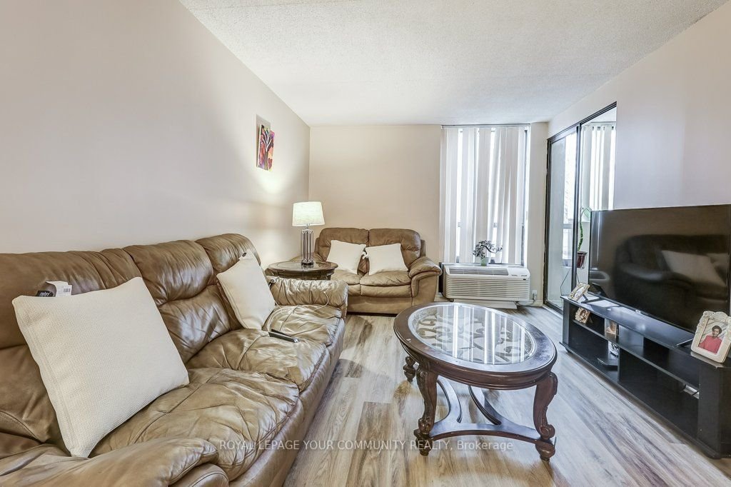 1540 Pickering Pkwy, unit 209 for sale - image #11