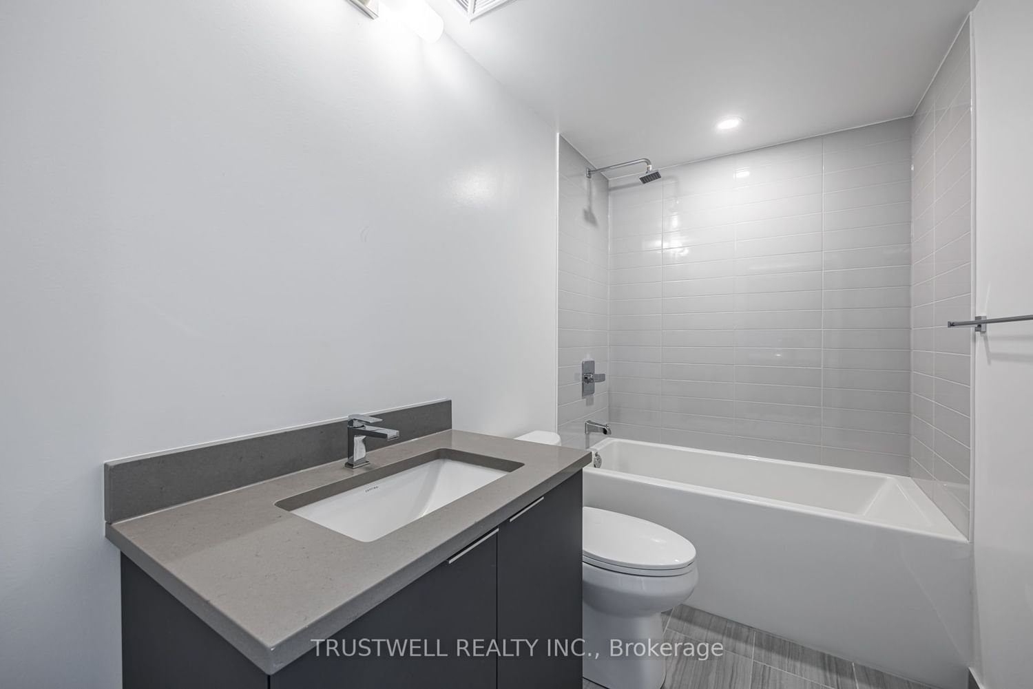 2031 Kennedy Rd, unit 1120 for sale - image #6