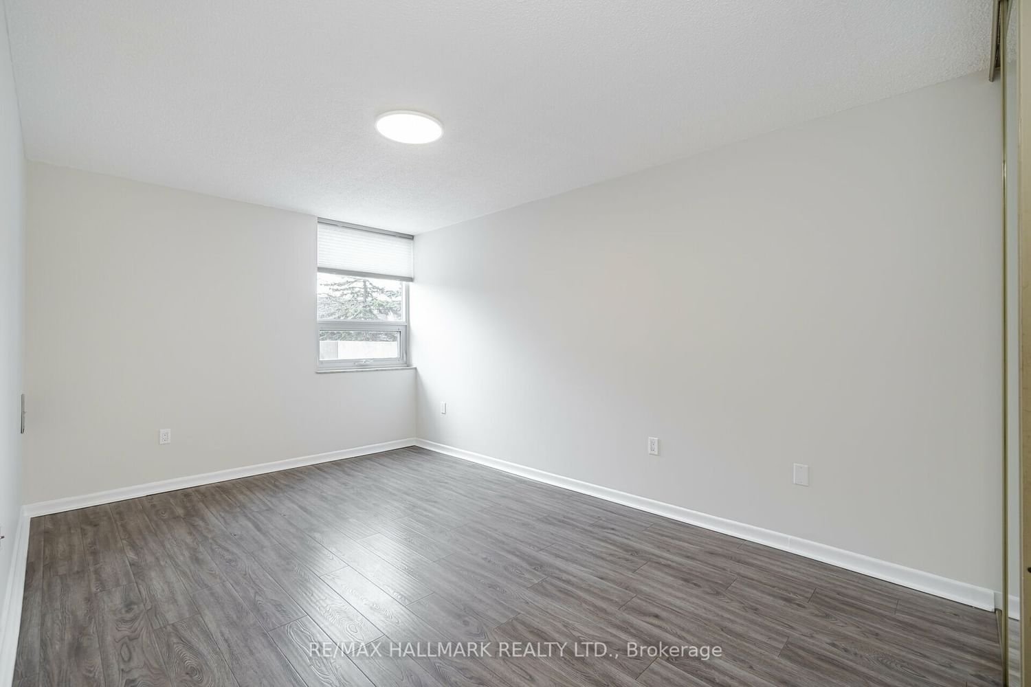121 Ling Rd, unit 208 for sale - image #11