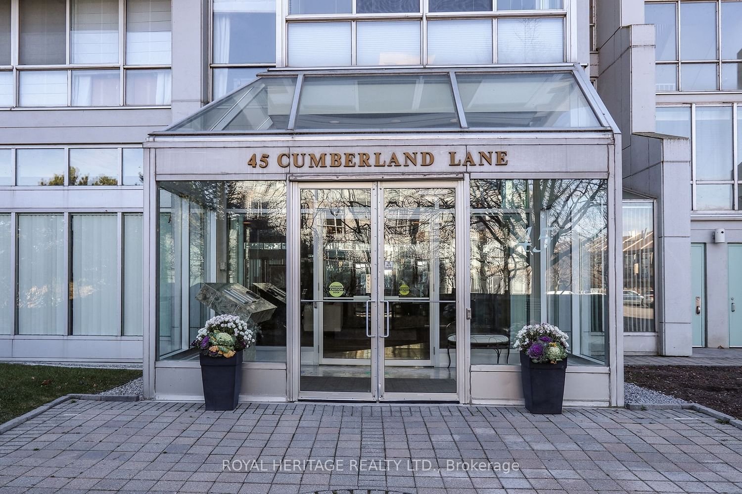 45 Cumberland Lane S, unit 703 for sale - image #2