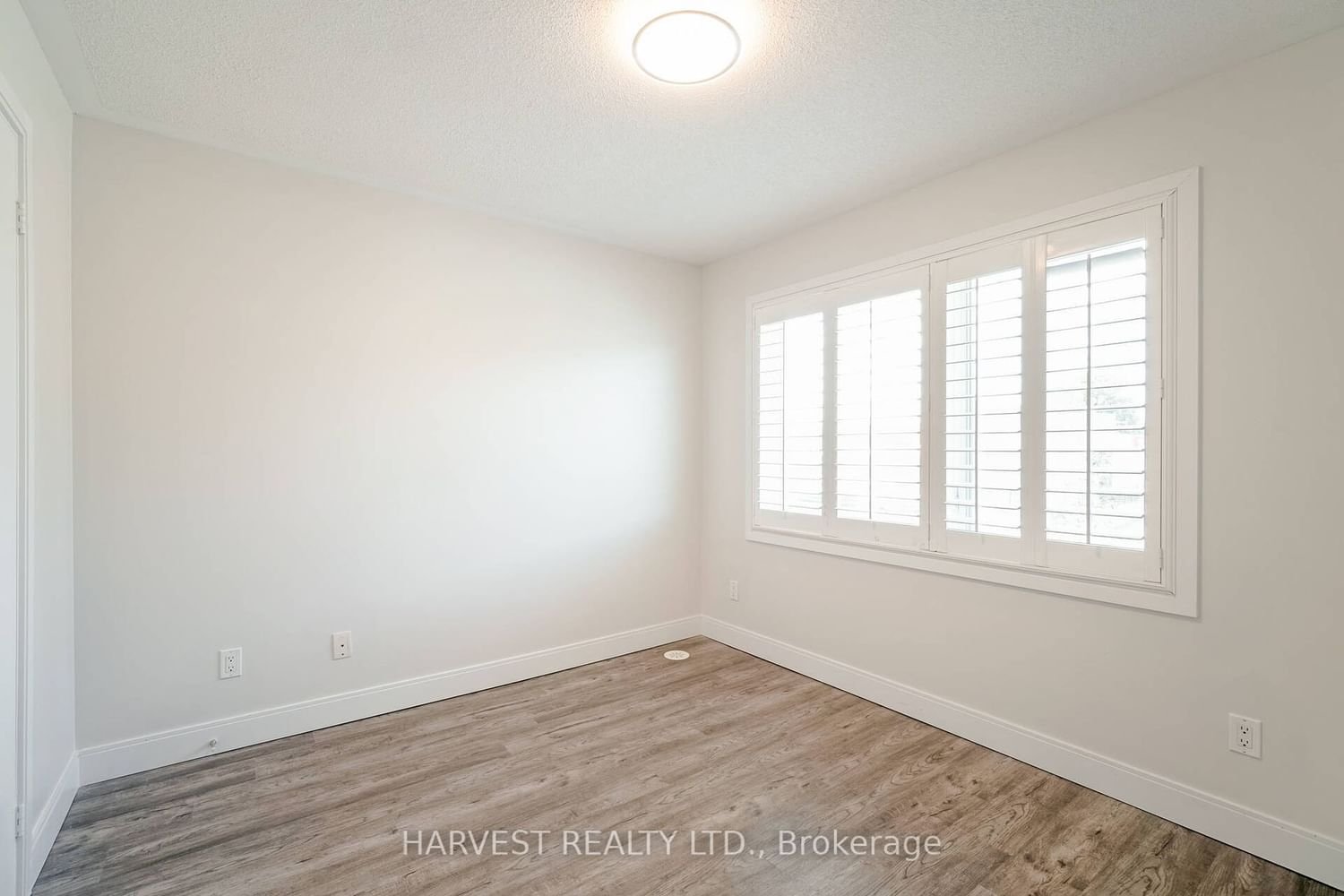 330 Village Green Sq, unit Th41 for rent - image #18