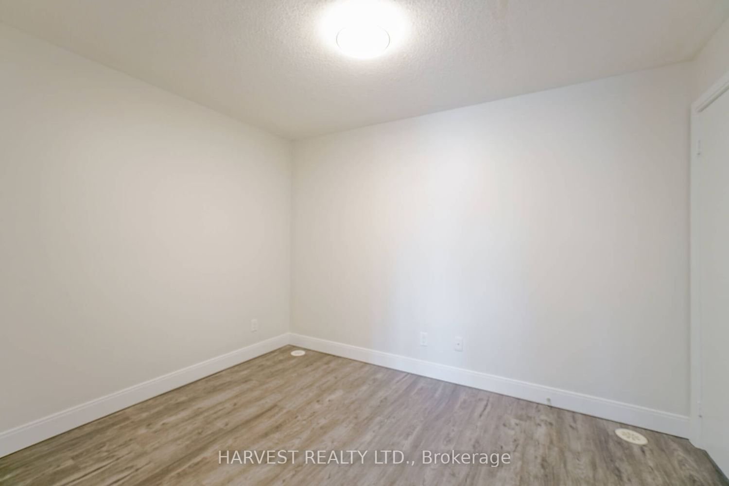 330 Village Green Sq, unit Th41 for rent - image #19