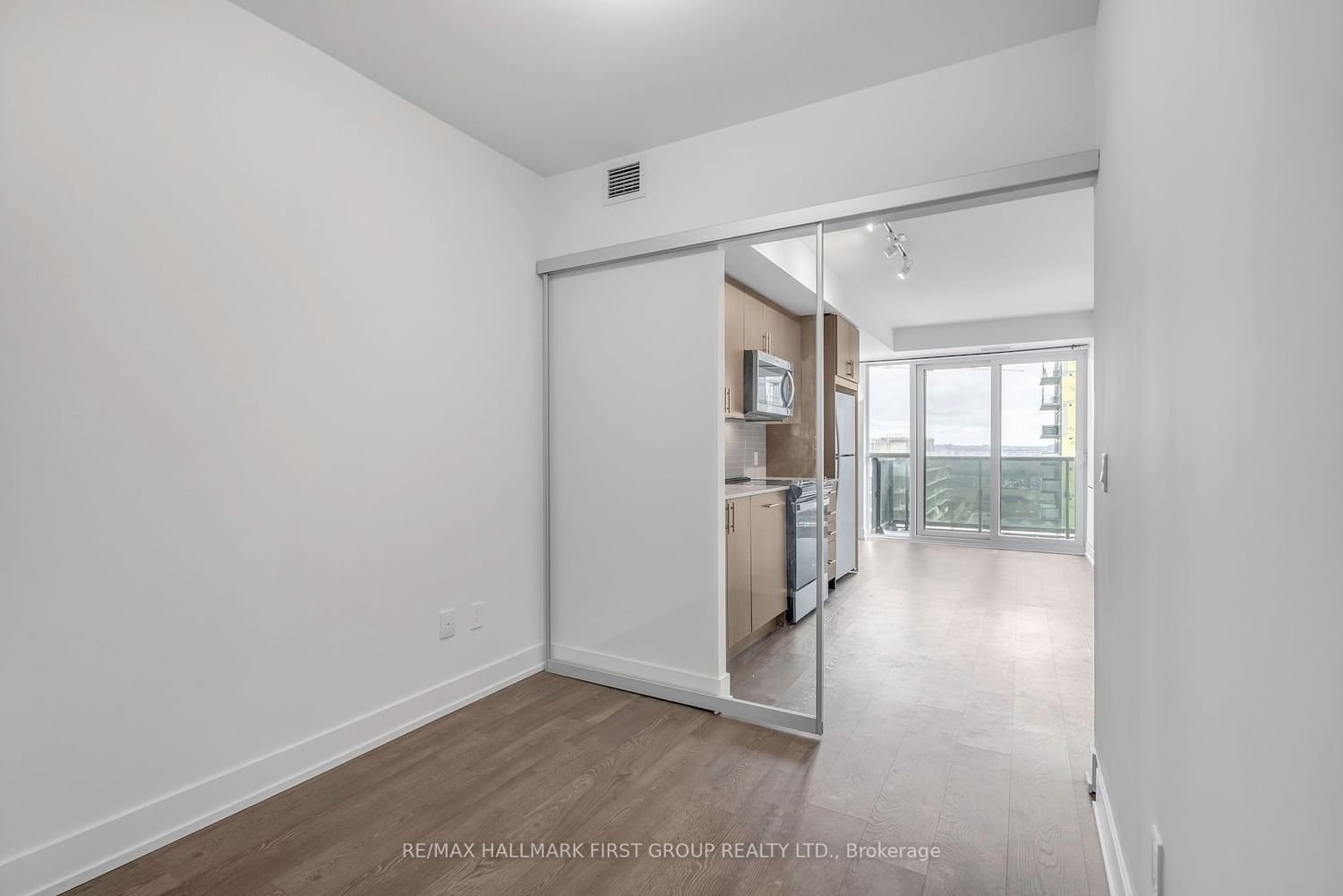 2550 Simcoe St N, unit 1814 for rent - image #28