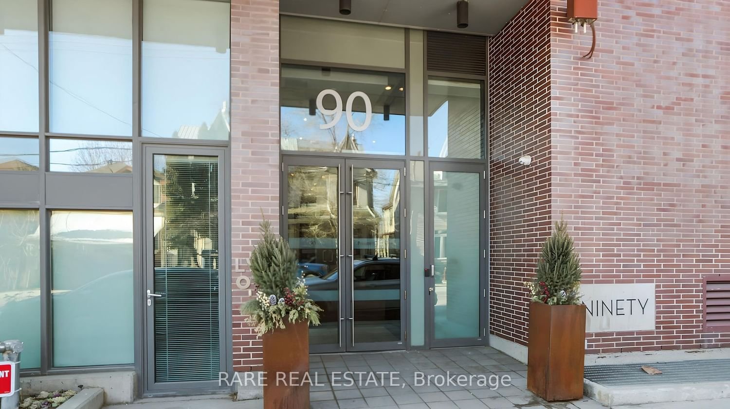 90 Broadview Ave, unit 627 for sale - image #3
