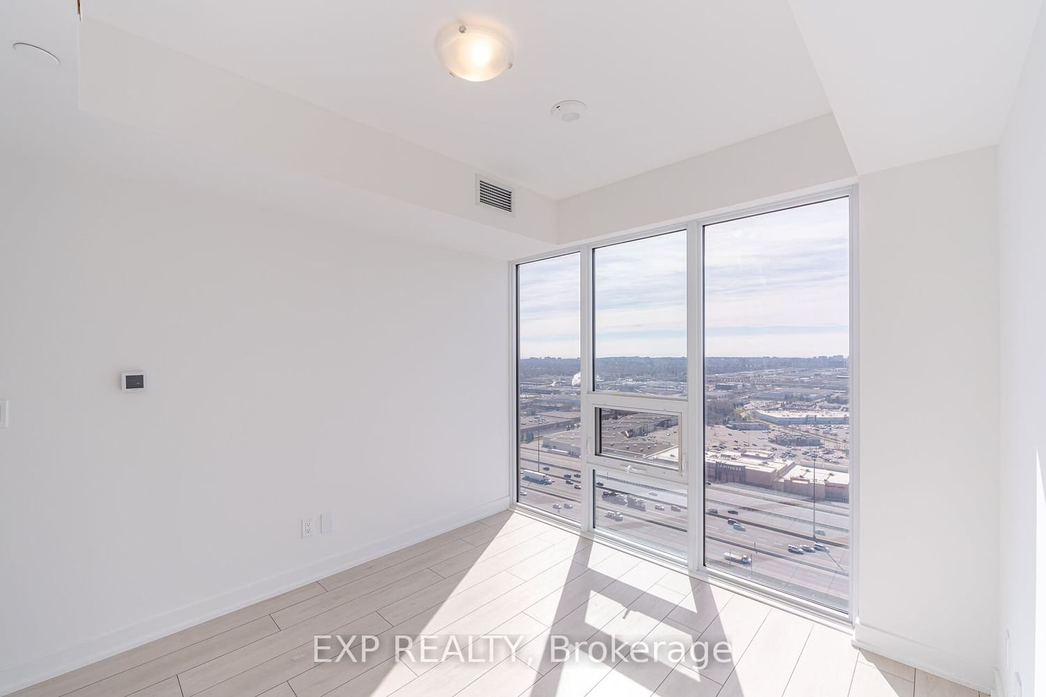 2033 Kennedy Rd, unit 3108 for sale - image #16