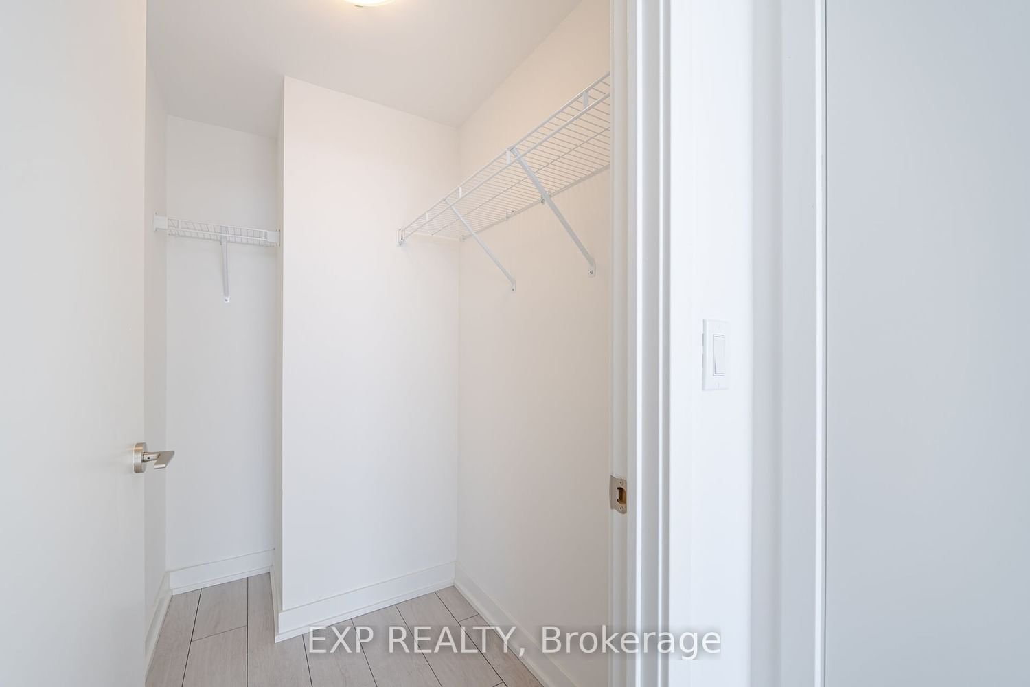 2033 Kennedy Rd, unit 3108 for sale - image #20