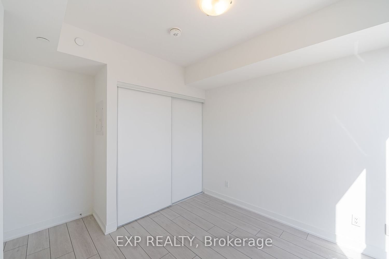 2033 Kennedy Rd, unit 3108 for sale - image #22
