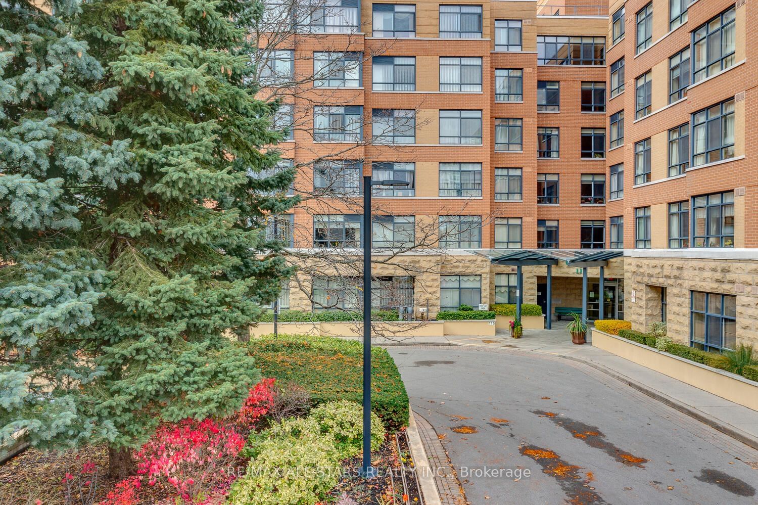 115 BONIS Ave, unit 413 for sale - image #3