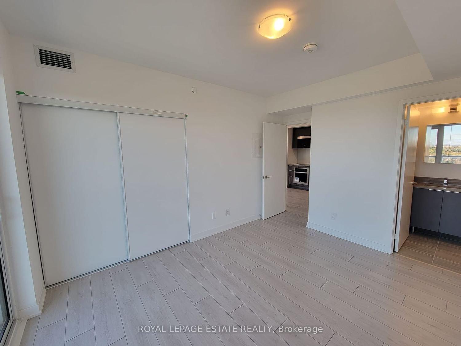 2033 Kennedy Rd, unit 1506 for rent - image #14