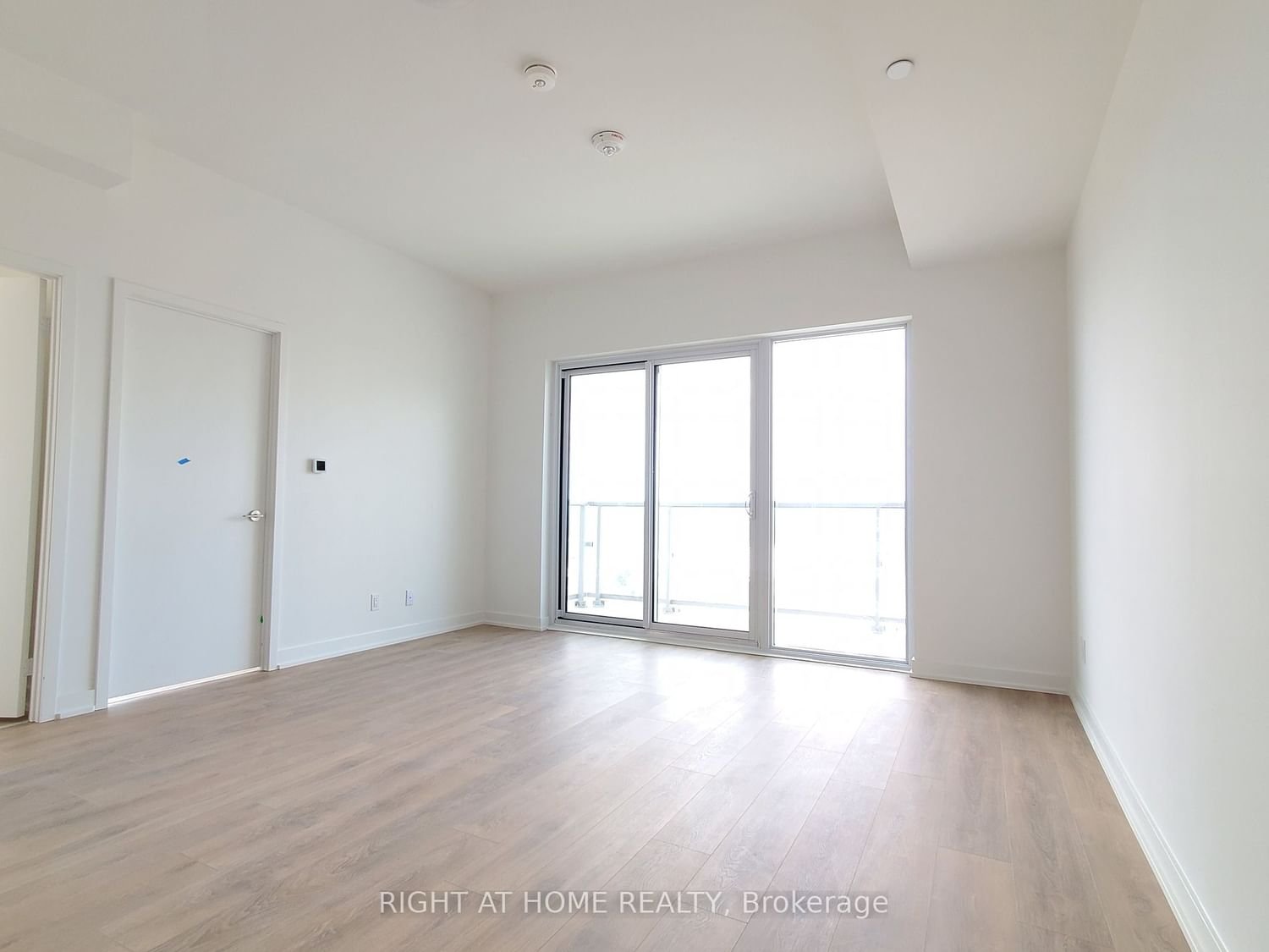 2031 Kennedy Rd, unit 2917 for rent - image #4