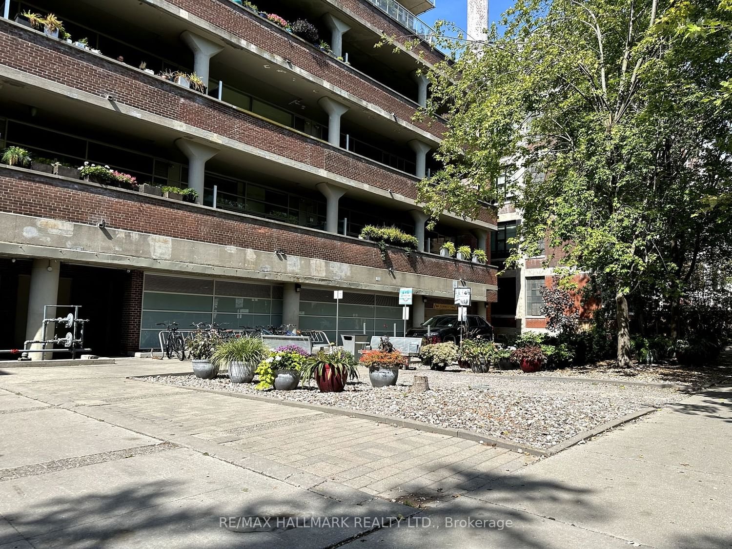 233 Carlaw Ave, unit 512 for sale - image #33