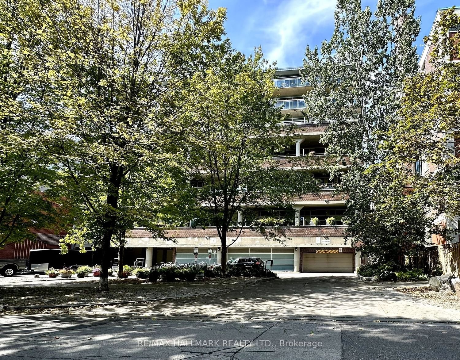 233 Carlaw Ave, unit 512 for sale - image #34