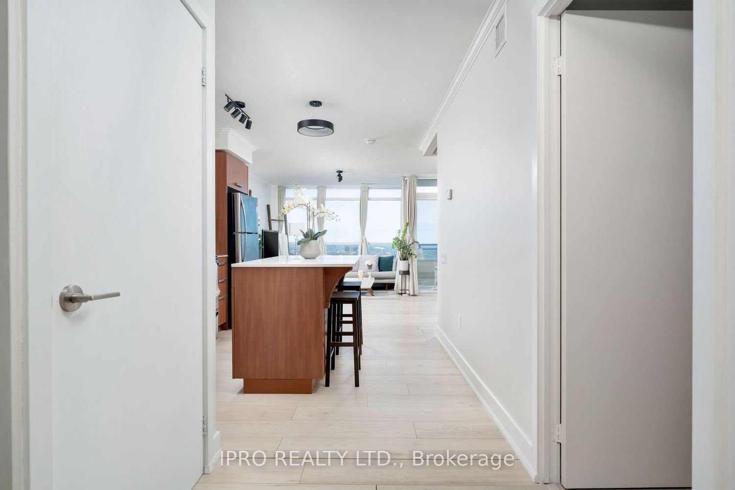 1048 Broadview Ave, unit 2005 for sale - image #10