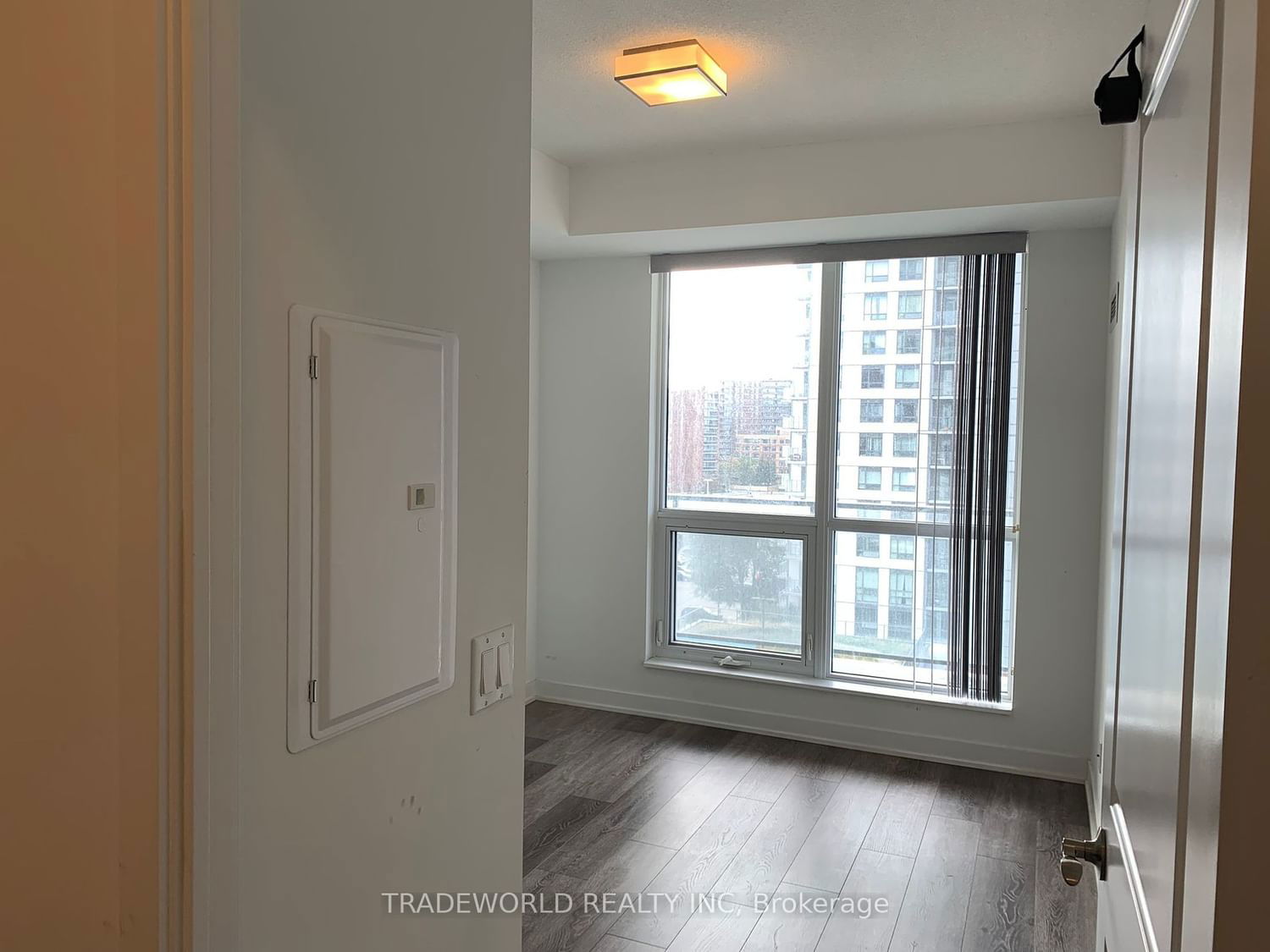 195 Bonis Ave, unit 701 for rent - image #8