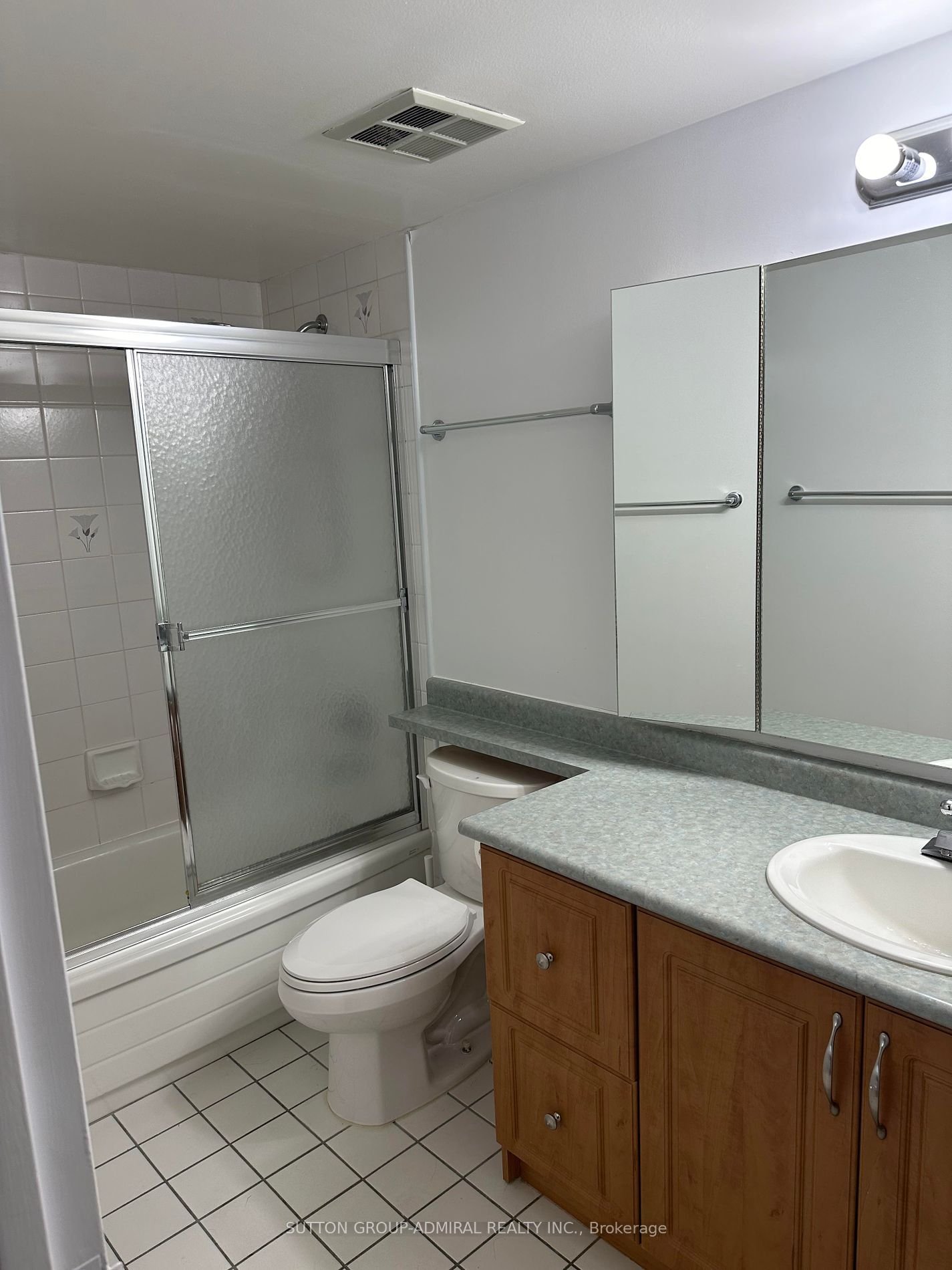 430 Mclevin Ave W, unit 802 for rent - image #8